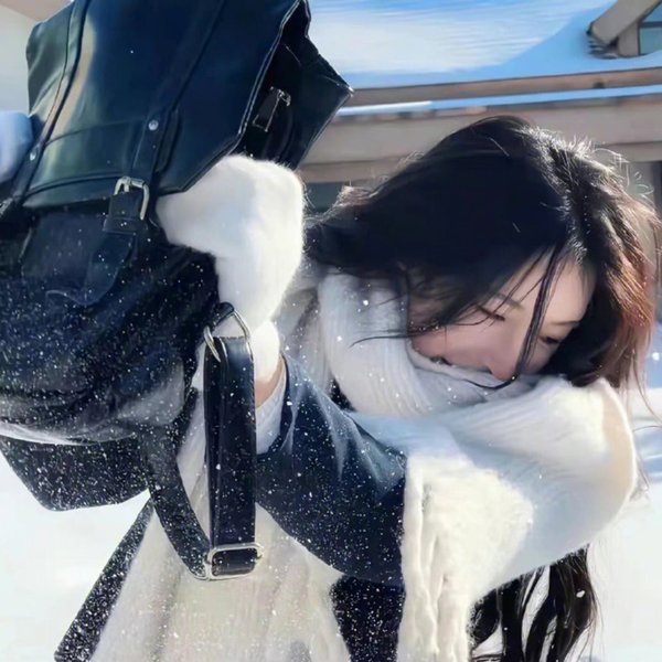 围龙屋里的女人